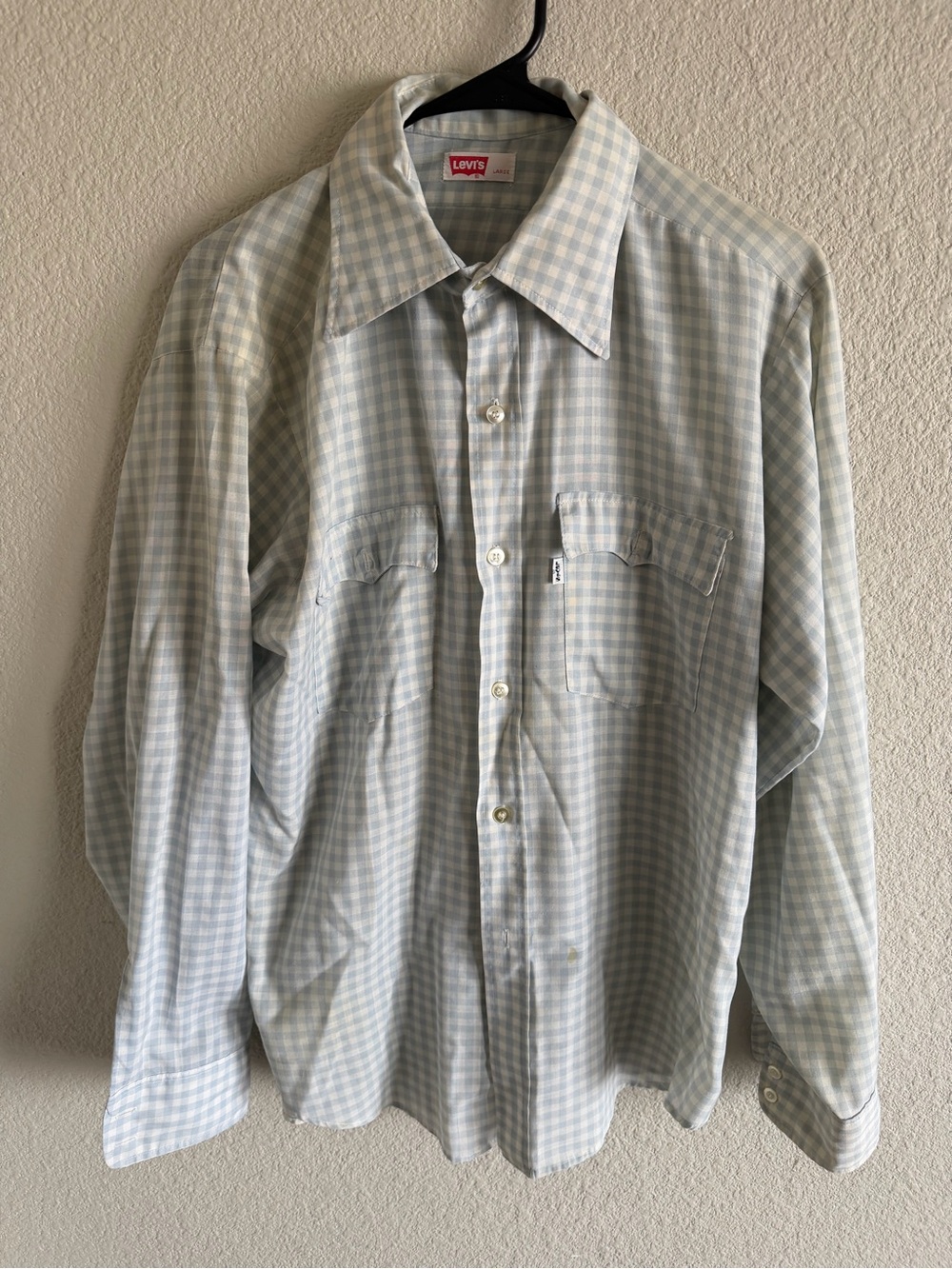Vintage Levi's Men's Light Blue and White Gingham Button-Down Shirt